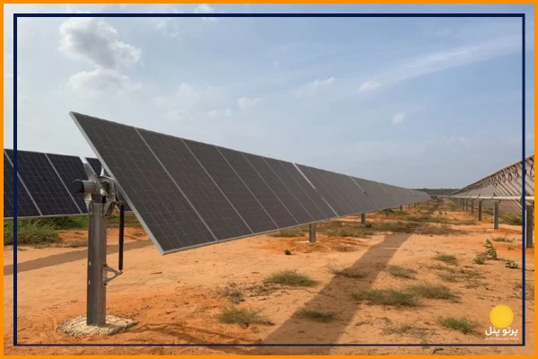 بررسی نصب نیروگاه خورشیدی ۵ مگاواتی روی زمین ۳ هکتاری در ایران: تعداد پنل‌ها، هزینه سرمایه‌گذاری، تولید برق سالانه و درآمد فروش به شبکه برق.